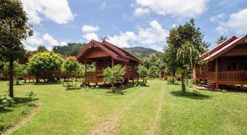 Oyo 1143 Phet Luran Thai Resort Kohchang Koh Chang Ngoại thất bức ảnh