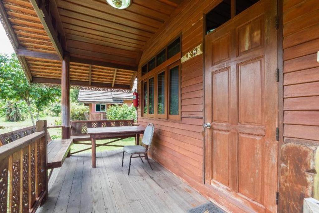 Oyo 1143 Phet Luran Thai Resort Kohchang Koh Chang Ngoại thất bức ảnh