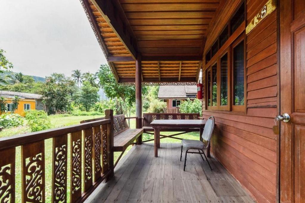 Oyo 1143 Phet Luran Thai Resort Kohchang Koh Chang Ngoại thất bức ảnh